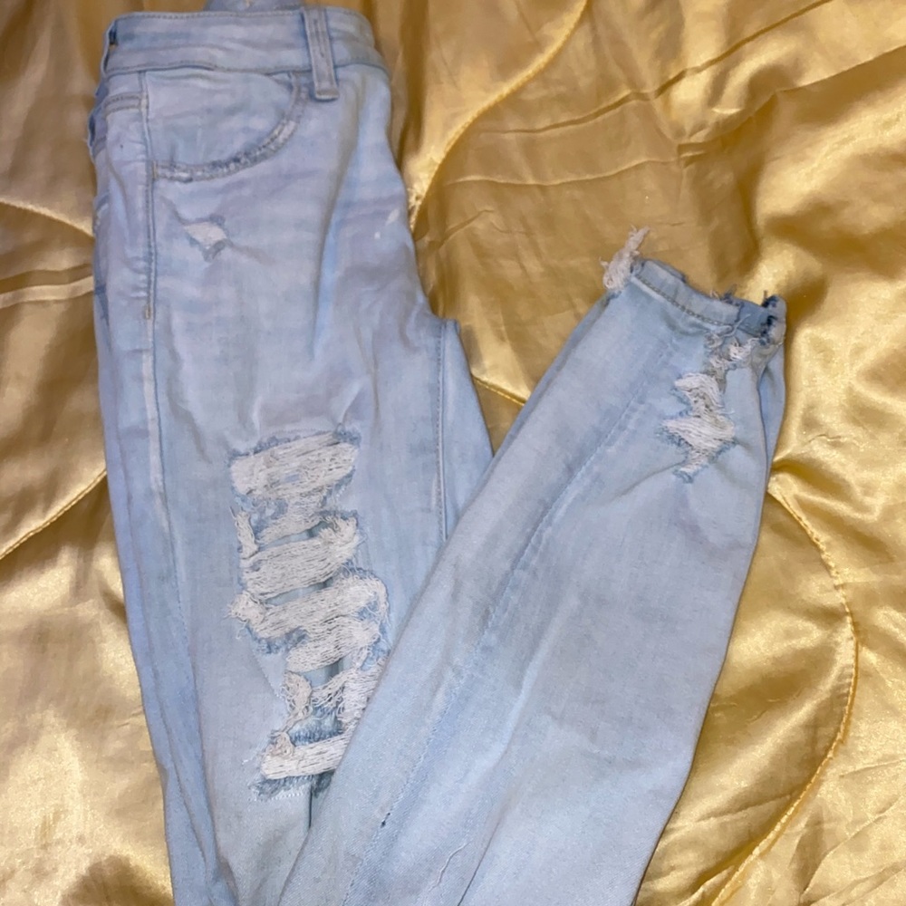 American eagle ripped skinny jeans